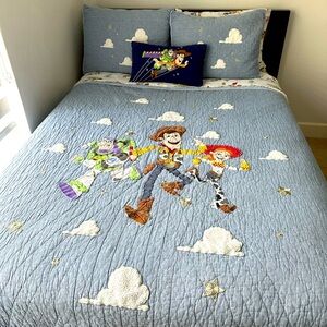 Pottery Barn kids Toy Story bedding set Full size
